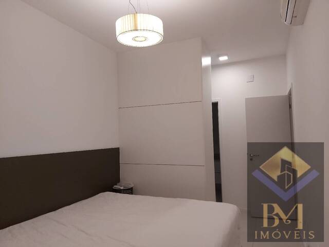 #69 - Apartamento para Venda em Santos - SP