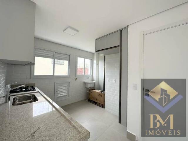#85 - Apartamento para Venda em Santos - SP