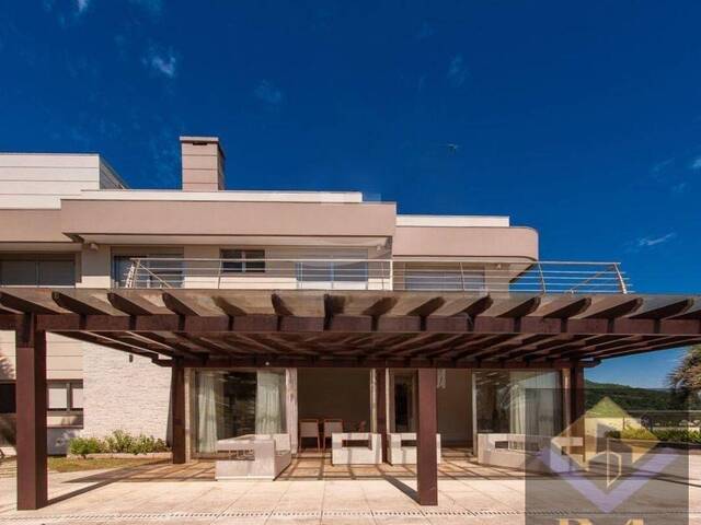 #113 - Casa para Venda em Bom Princípio - RS - 2