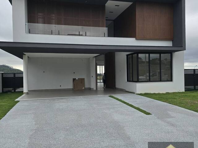 #84 - Casa para Venda em Jundiaí - SP