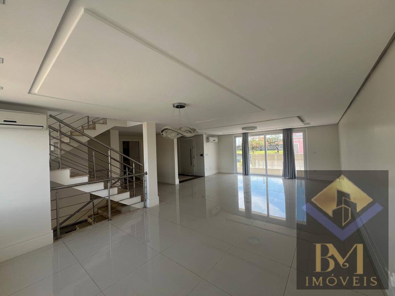Casa, 3 quartos, 242 m² - Foto 4